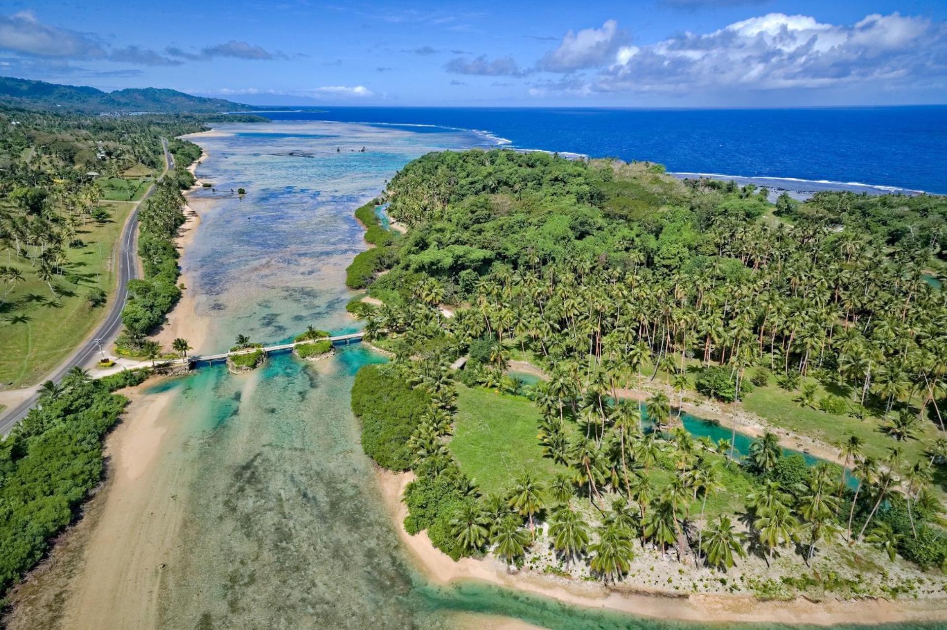 Savasi Island Resort Савусаву Екстериор снимка